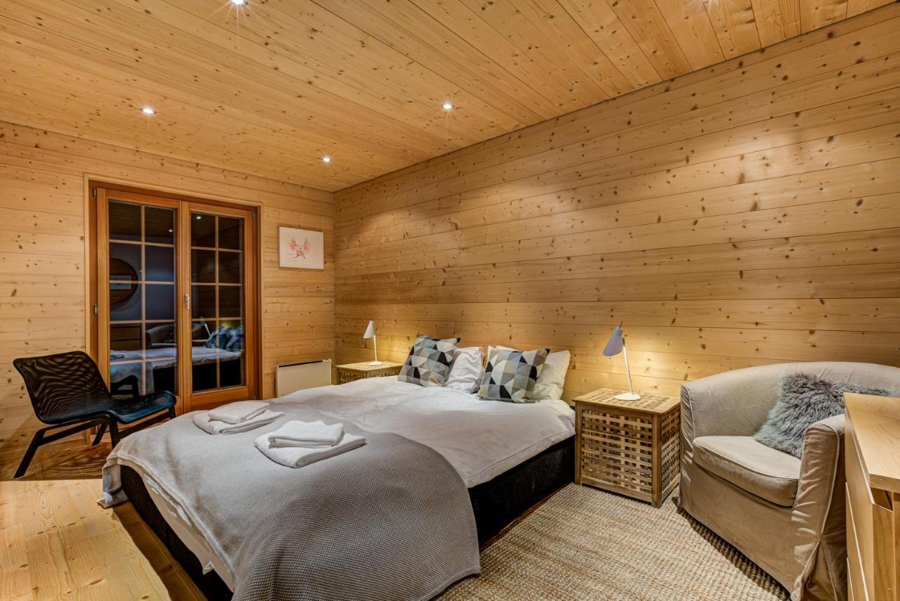 Chalet Le Chapeau La Tzoumaz Bagian luar foto